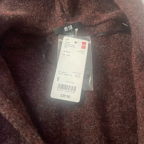 Uniqlo Women's Hooded Wool Cardigan Jacket Oversized Sz Small Wine Burgundy NWT - Picture 4 of 5